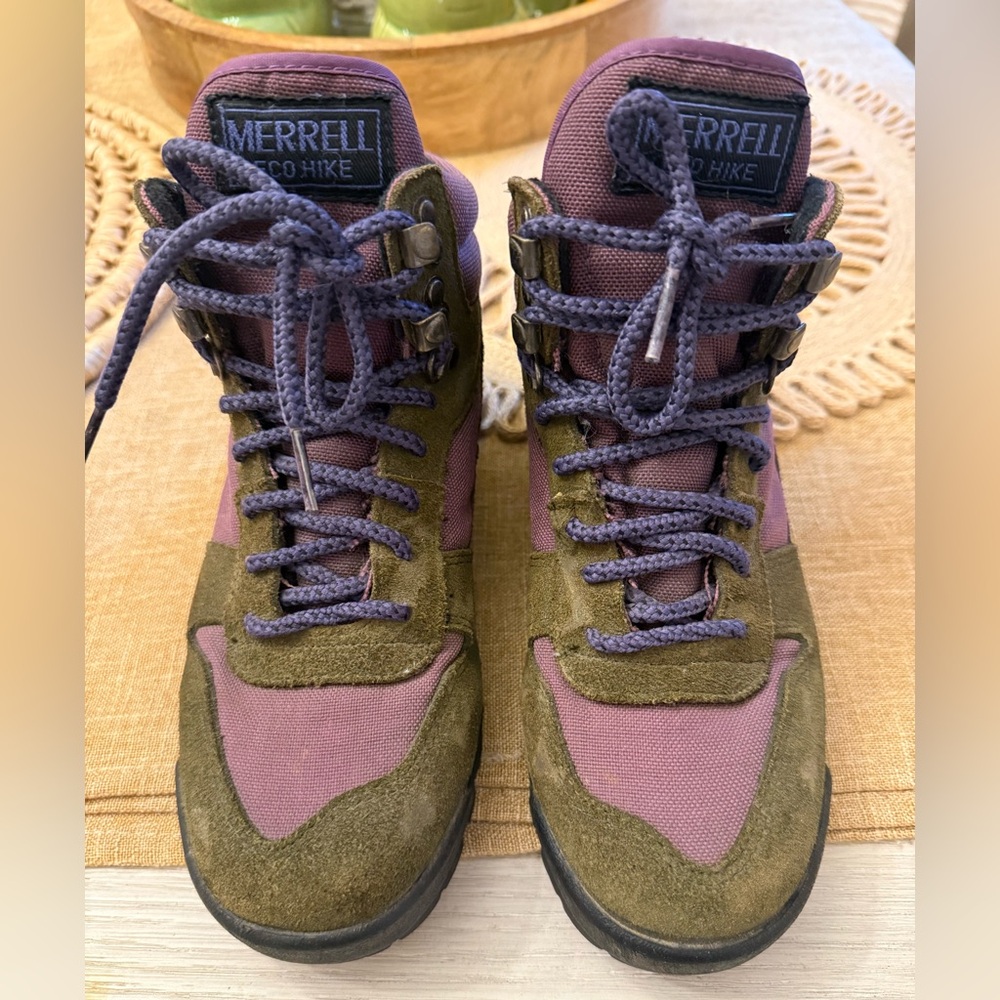 Merrell Women's Plum and Olive Eco Hike  Boots ‼️FREE SHIPPING ‼️ size 6.5